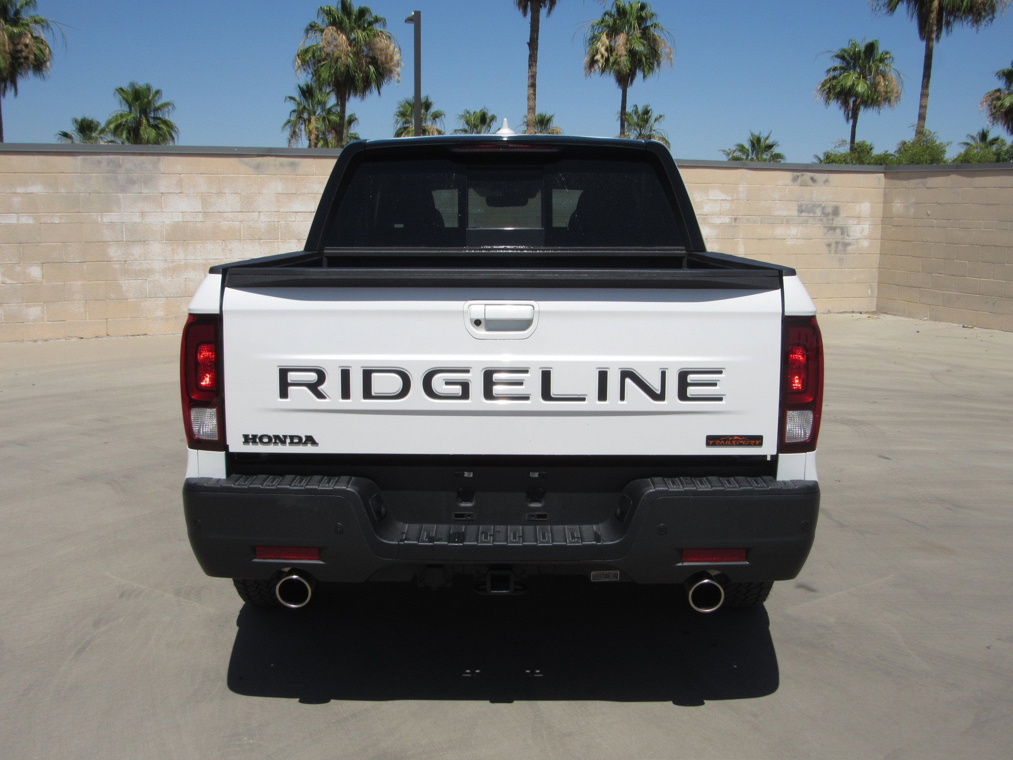 Used 2025 Honda Ridgeline TrailSport image 7