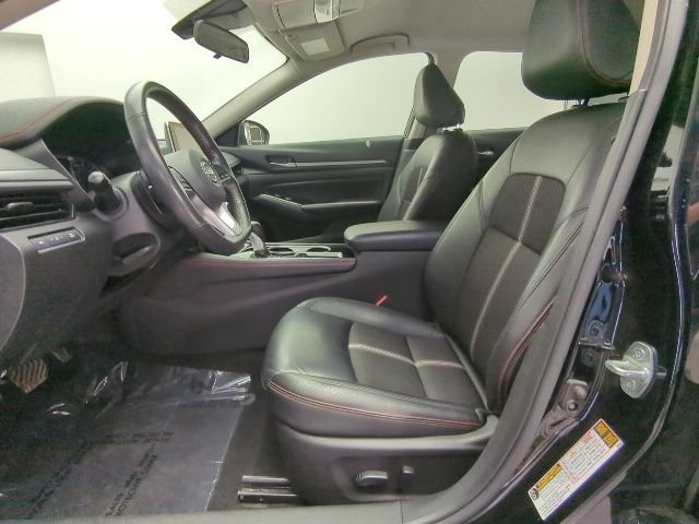 Used 2024 Nissan Altima 2.5 SR FWD image 11