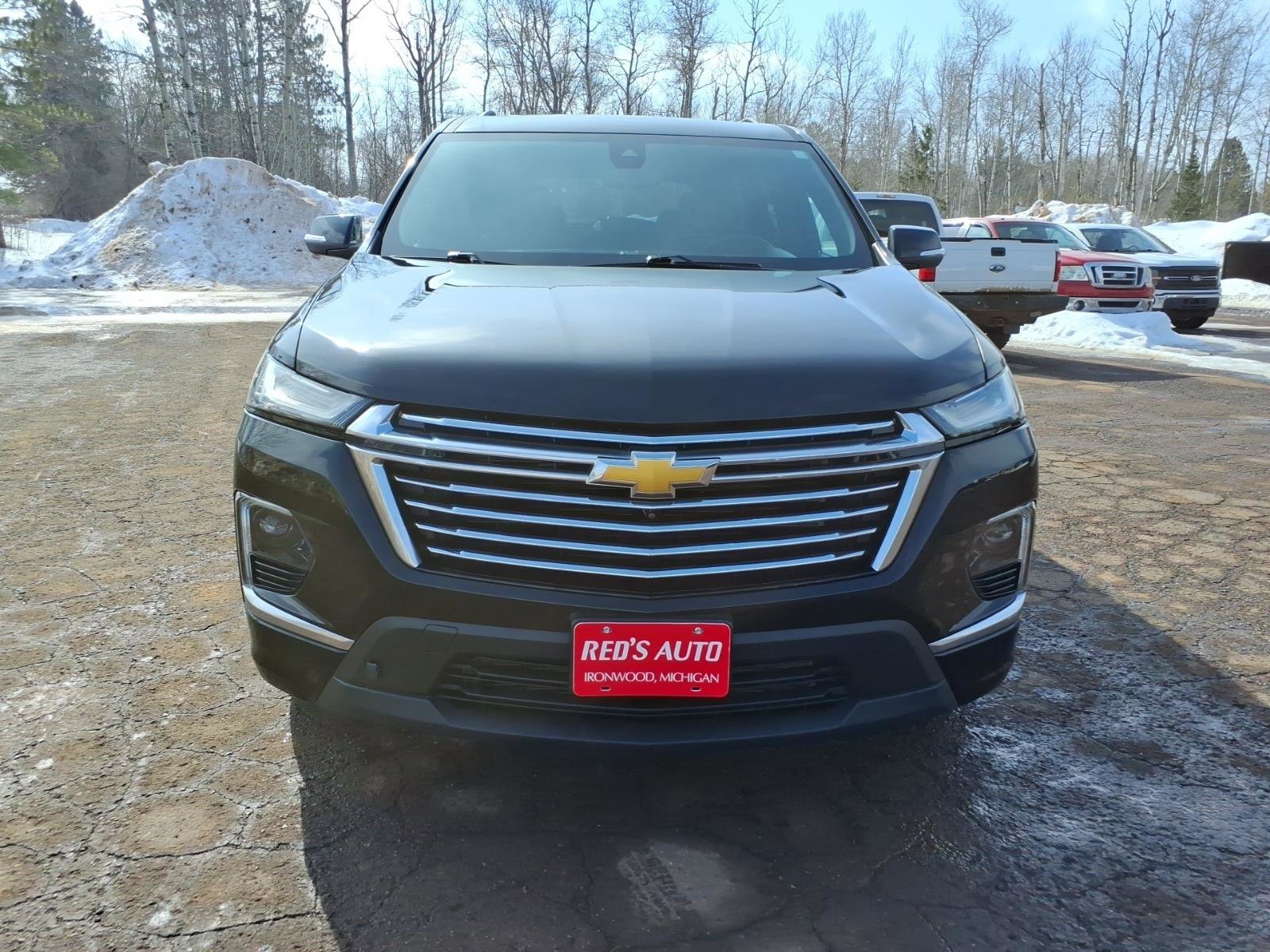 Used 2023 Chevrolet Traverse Premier AWD/4WD image 9