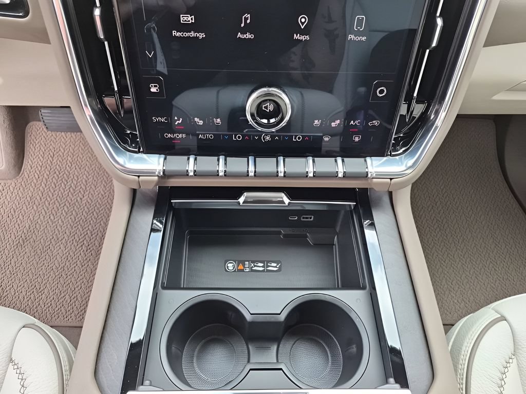 New 2026 GMC Yukon XL Denali w/ Sun & Power Step Package AWD/4WD image 45