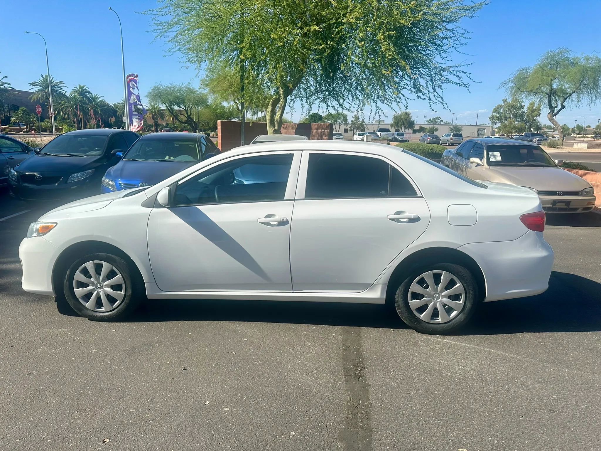 Used 2013 Toyota Corolla L FWD image 8