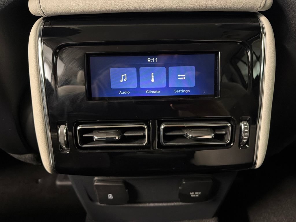 New 2026 Lincoln Aviator AWD image 34