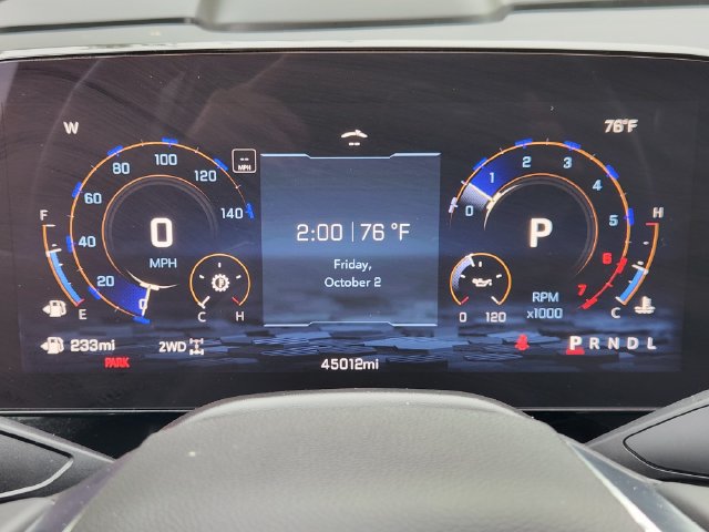 Used 2025 Chevrolet Suburban Premier AWD/4WD image 17