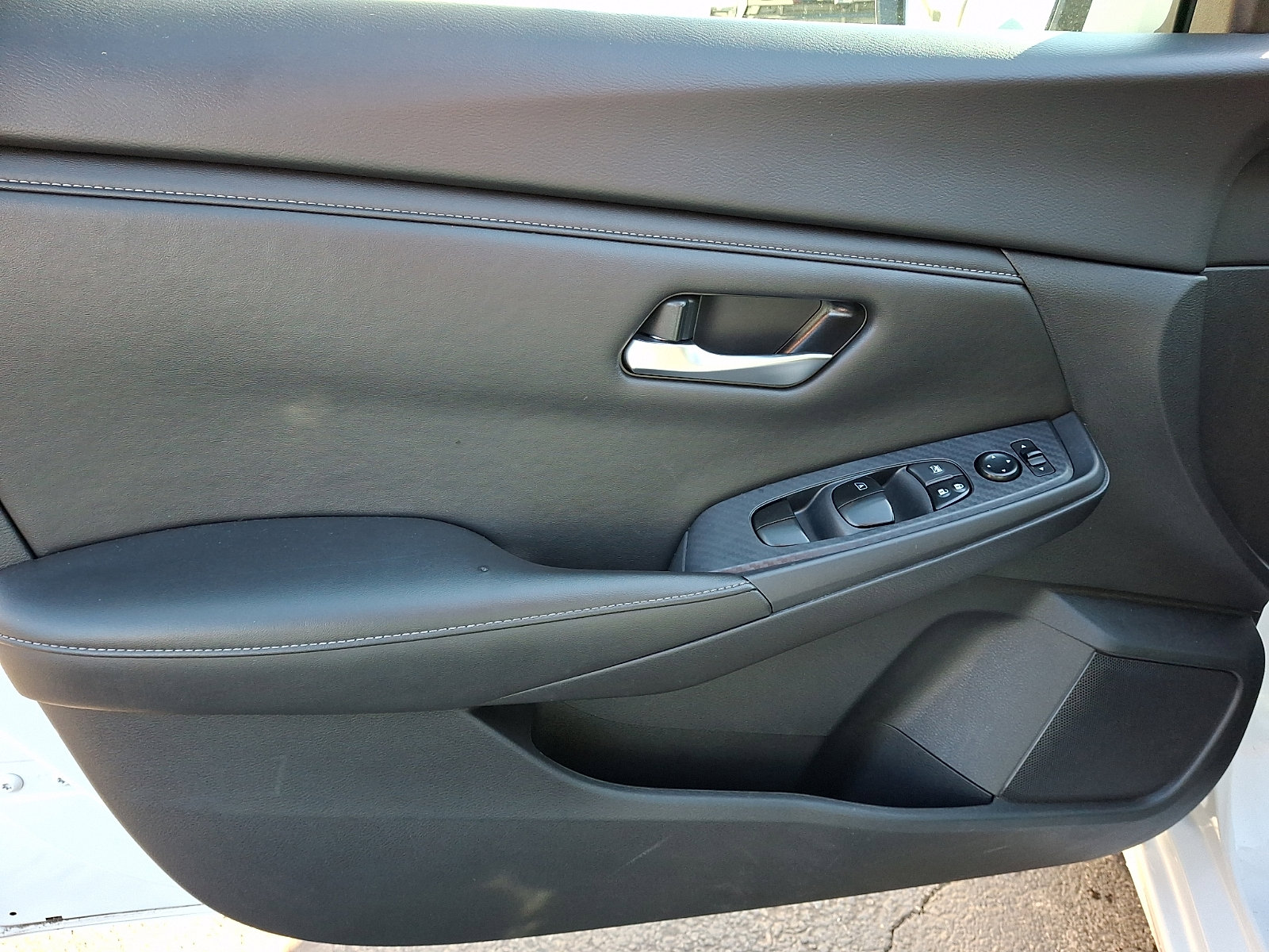 Used 2023 Nissan Sentra SV image 14