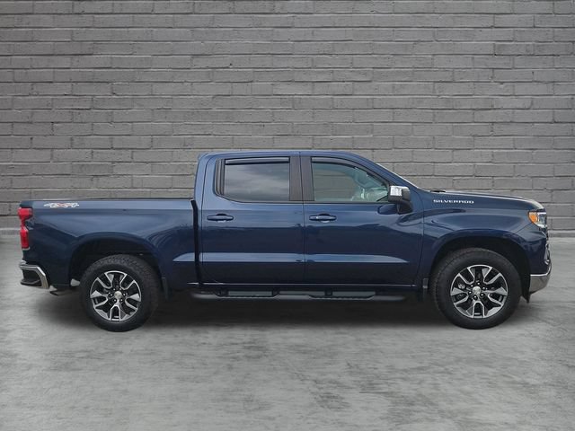 Used 2023 Chevrolet Silverado 1500 LT AWD/4WD image 7