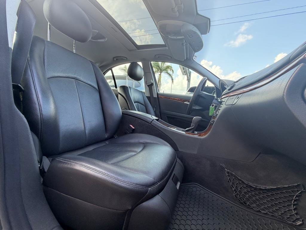 Used 2004 Mercedes-Benz E 320 Sedan image 14
