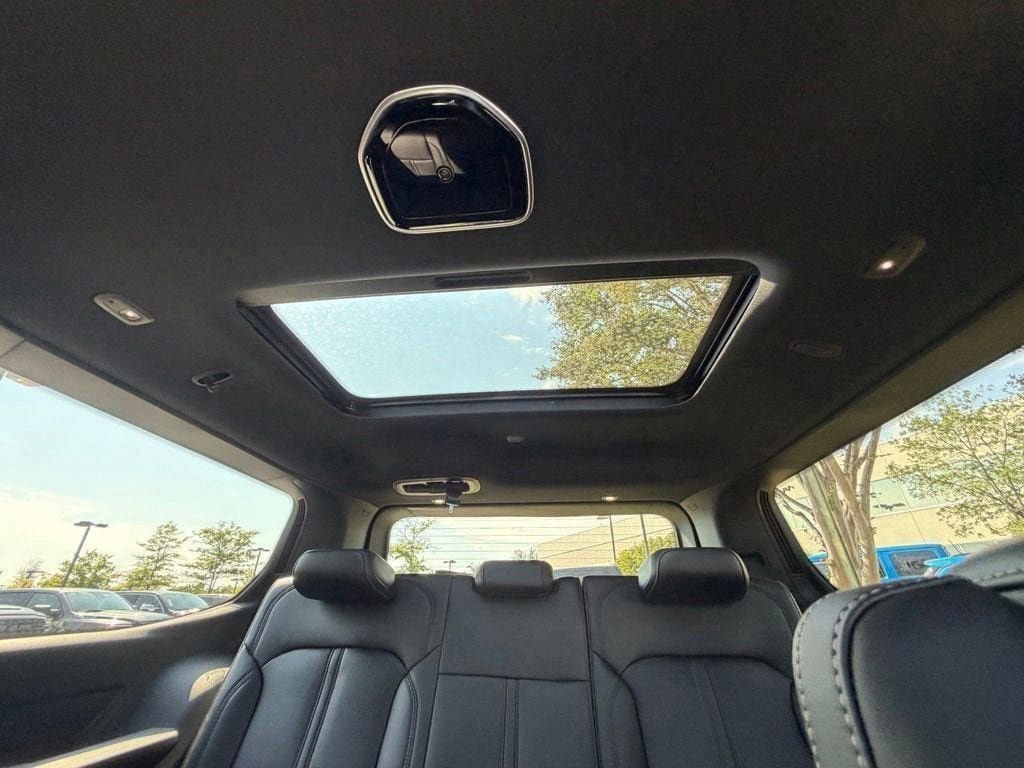 New 2026 Jeep Grand Wagoneer Limited AWD/4WD image 30