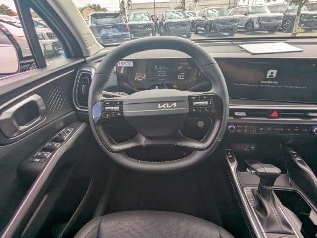 New 2026 Kia Sorento S FWD image 16