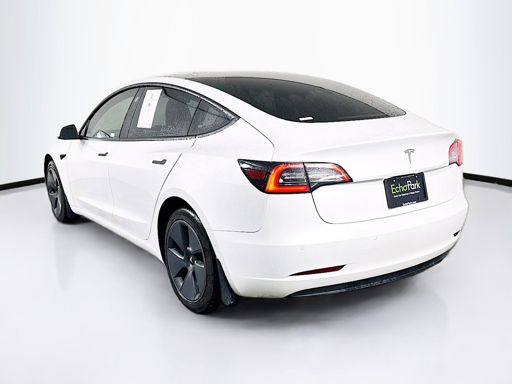 Used 2021 Tesla Model 3 Standard Range Plus image 5