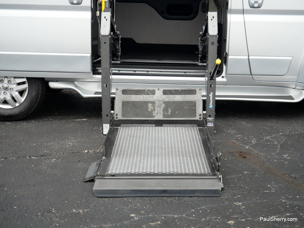 Used 2017 RAM ProMaster 1500 w/ Premium Appearance Group image 13