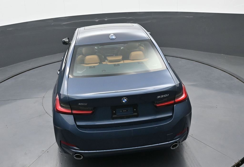 New 2025 BMW 330i xDrive Sedan w/ Premium Package image 34