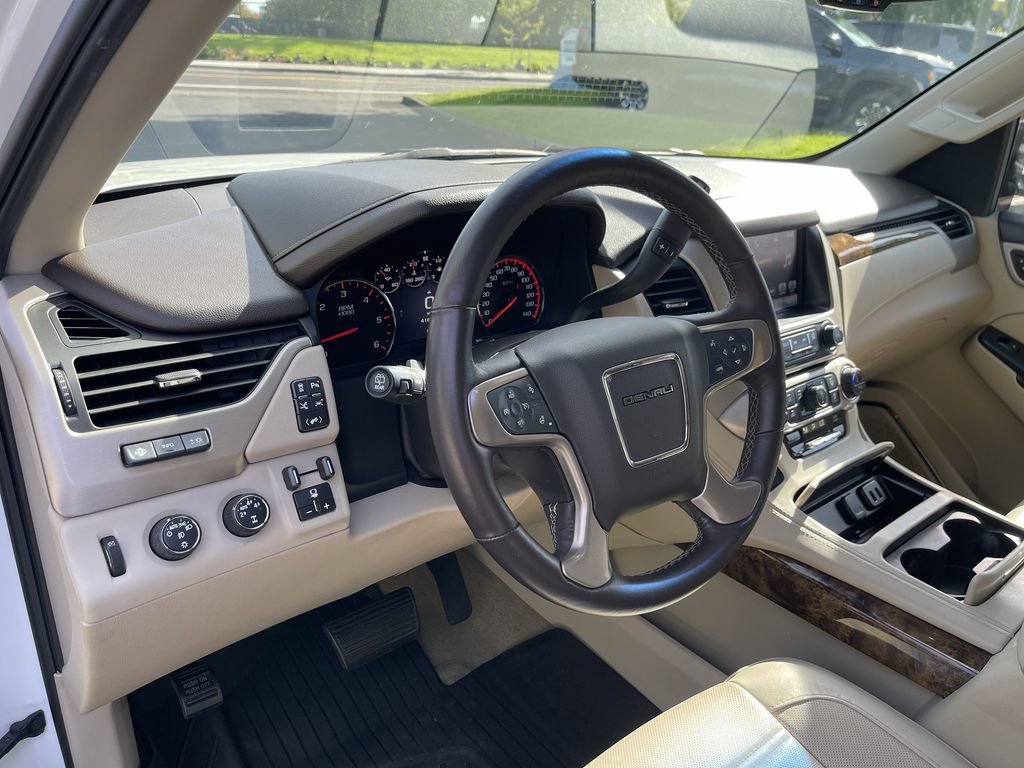 Used 2016 GMC Yukon Denali w/ Enhanced Security Package AWD/4WD image 10