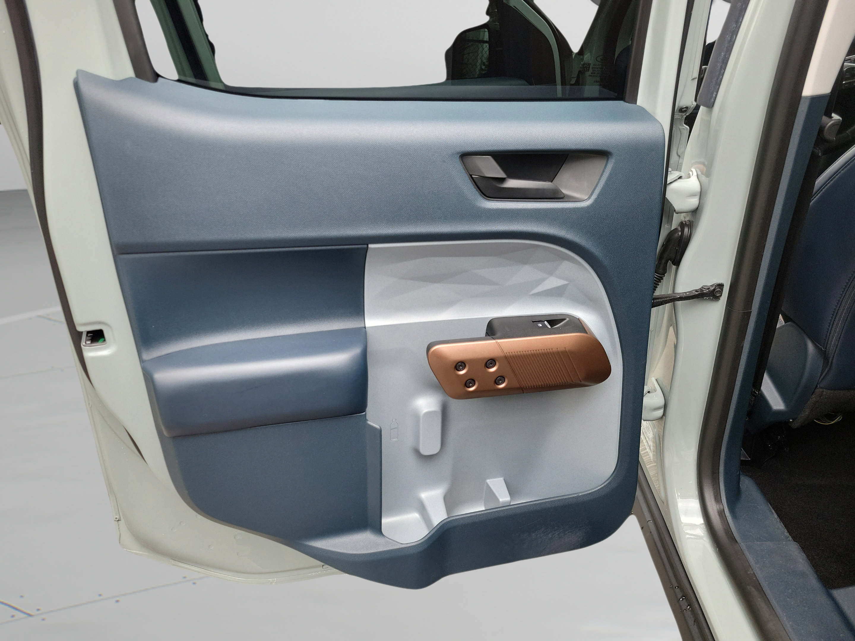 Certified 2024 Ford Maverick Lariat FWD image 11