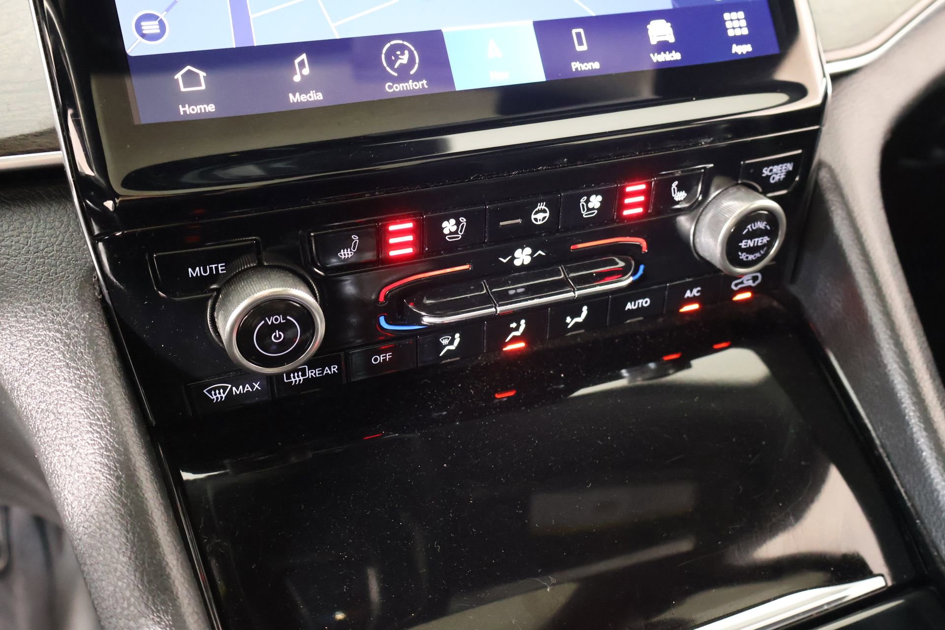 Used 2021 Jeep Grand Cherokee L Overland w/ Advanced Protech Group III image 8