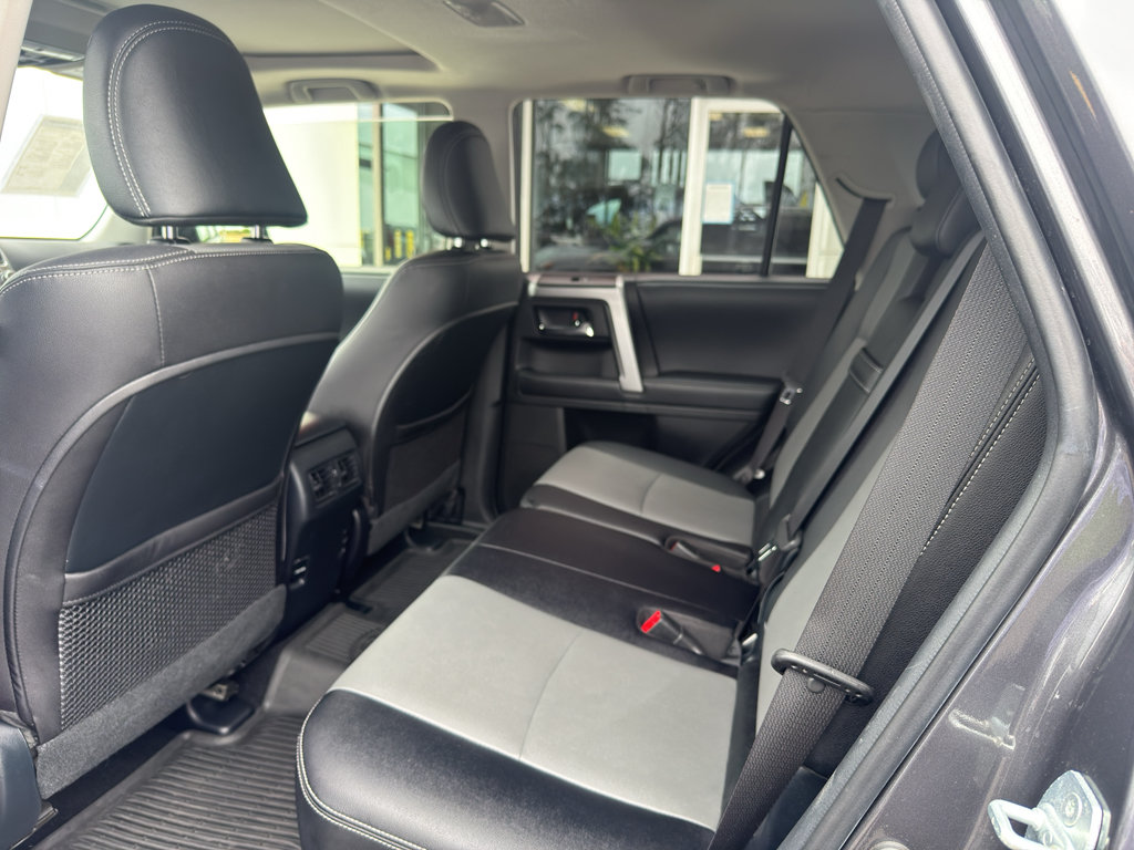 Used 2018 Toyota 4Runner SR5 Premium AWD/4WD image 8