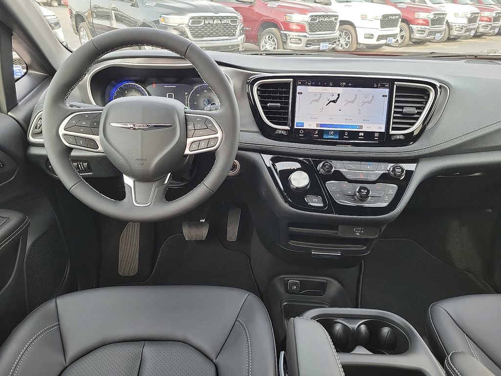 New 2026 Chrysler Pacifica Select FWD image 11