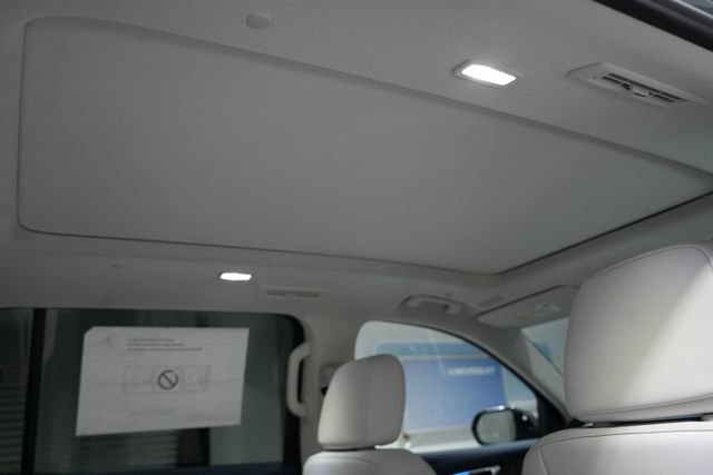 New 2026 Buick Enclave Avenir w/ Super Cruise Package AWD/4WD image 23