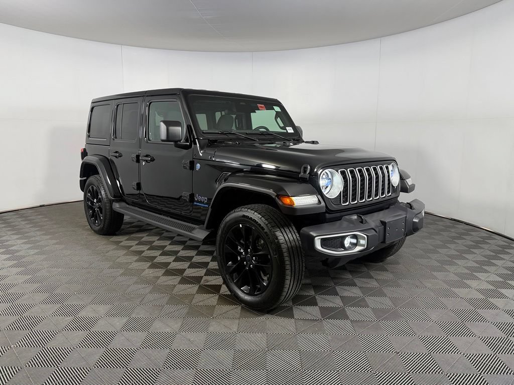 Certified 2025 Jeep Wrangler Unlimited Sahara AWD/4WD image 5