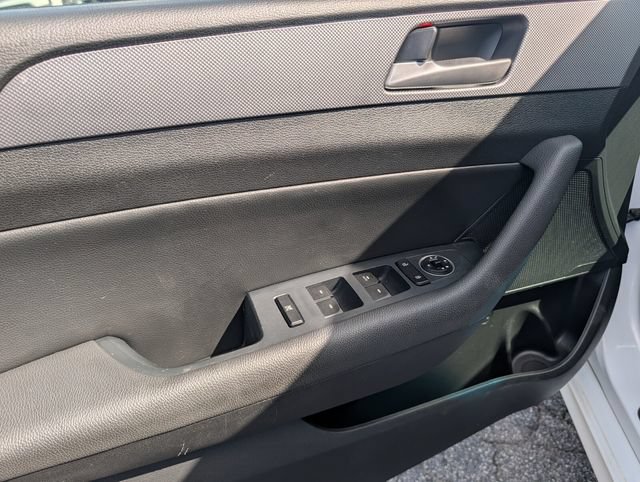 Used 2018 Hyundai Sonata SEL w/ Cargo Package FWD image 9