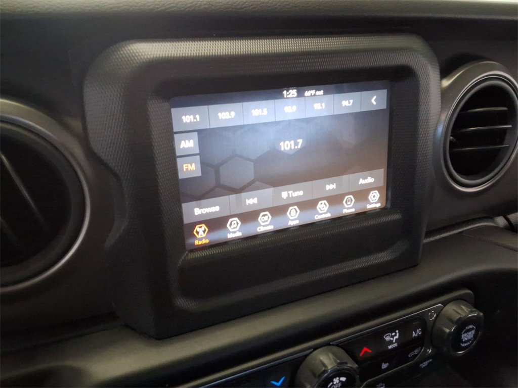 Certified 2022 Jeep Gladiator Sport image 15