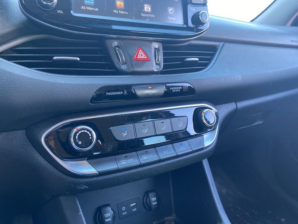 Used 2020 Hyundai Elantra GT image 10