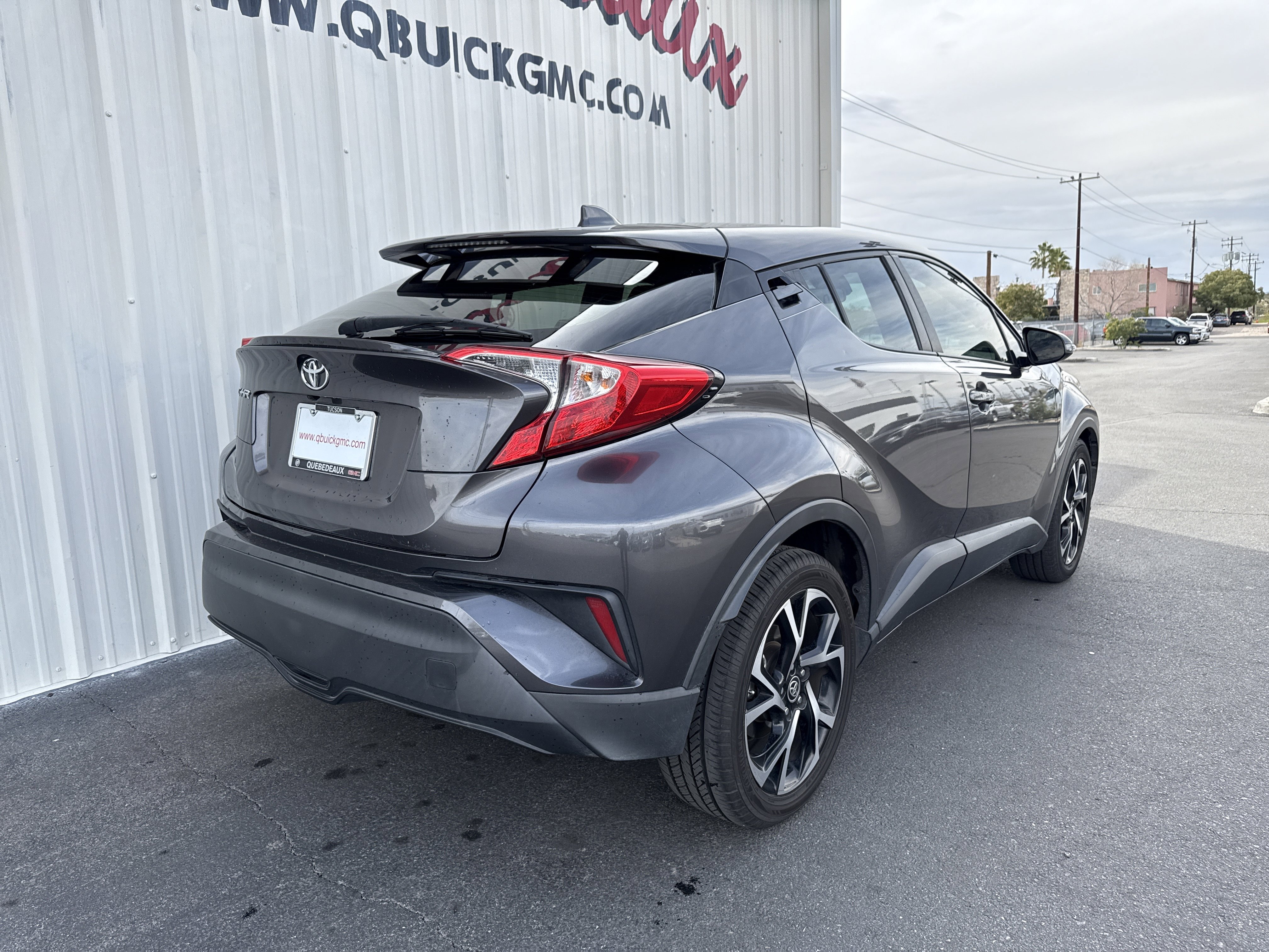 Used 2020 Toyota C-HR XLE image 11