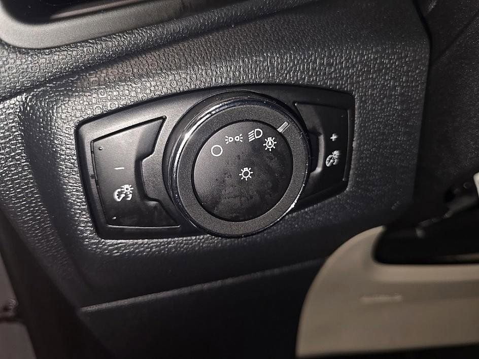 Used 2022 Ford EcoSport S image 12