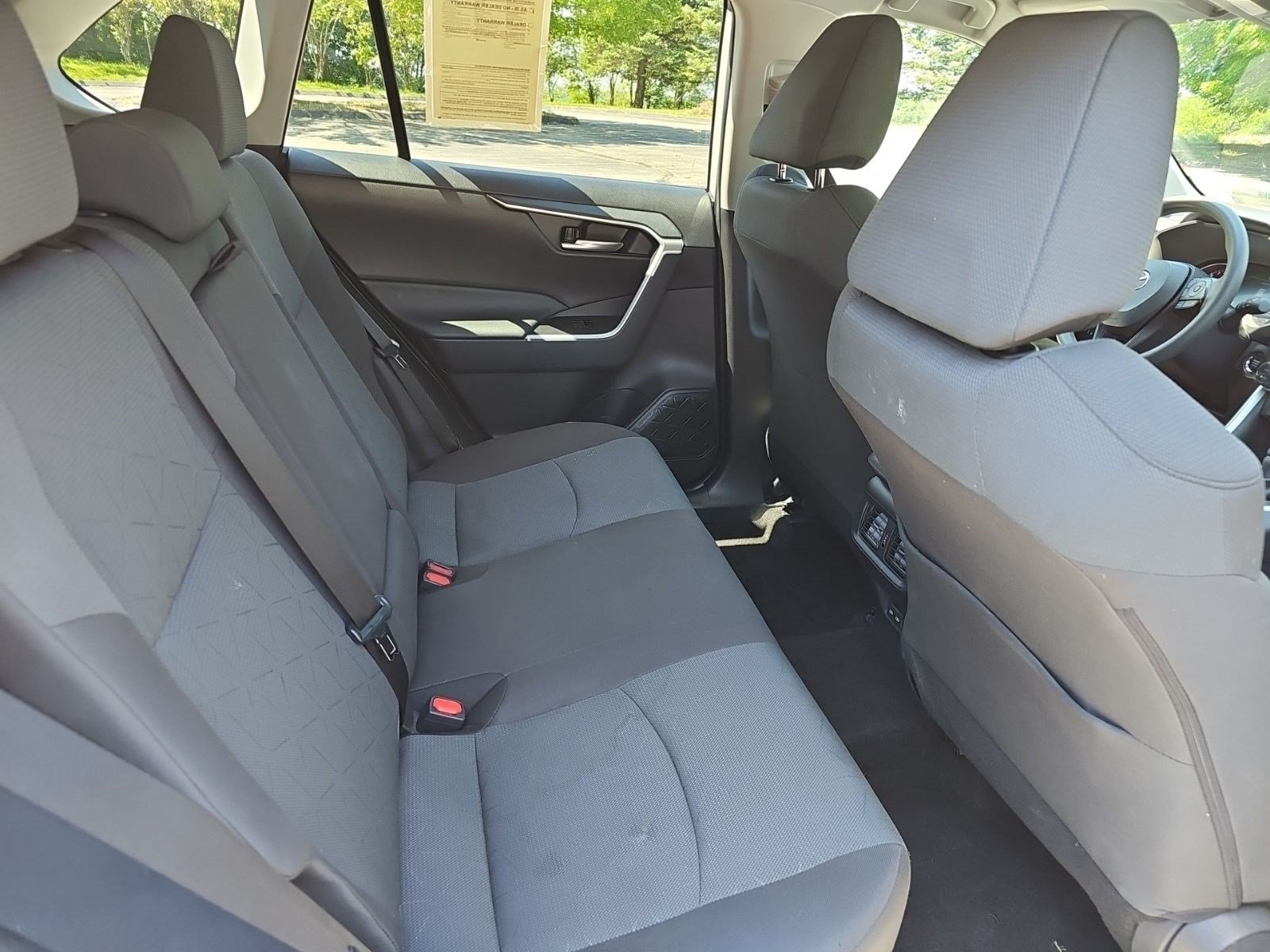 Used 2025 Toyota RAV4 XLE AWD/4WD image 16