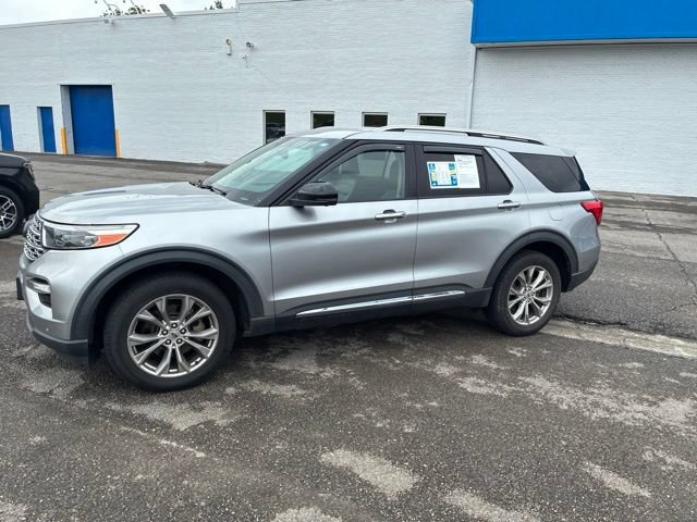 Used 2021 Ford Explorer Limited AWD/4WD image 32