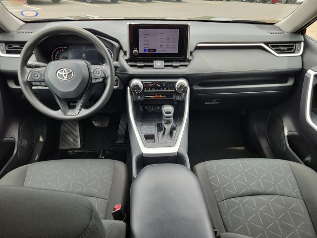 Used 2024 Toyota RAV4 XLE AWD/4WD image 10