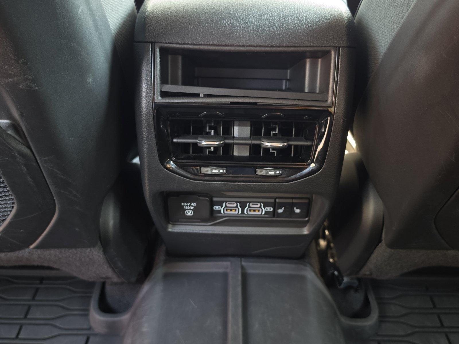 Used 2023 Jeep Grand Cherokee 4WD 4xe image 28