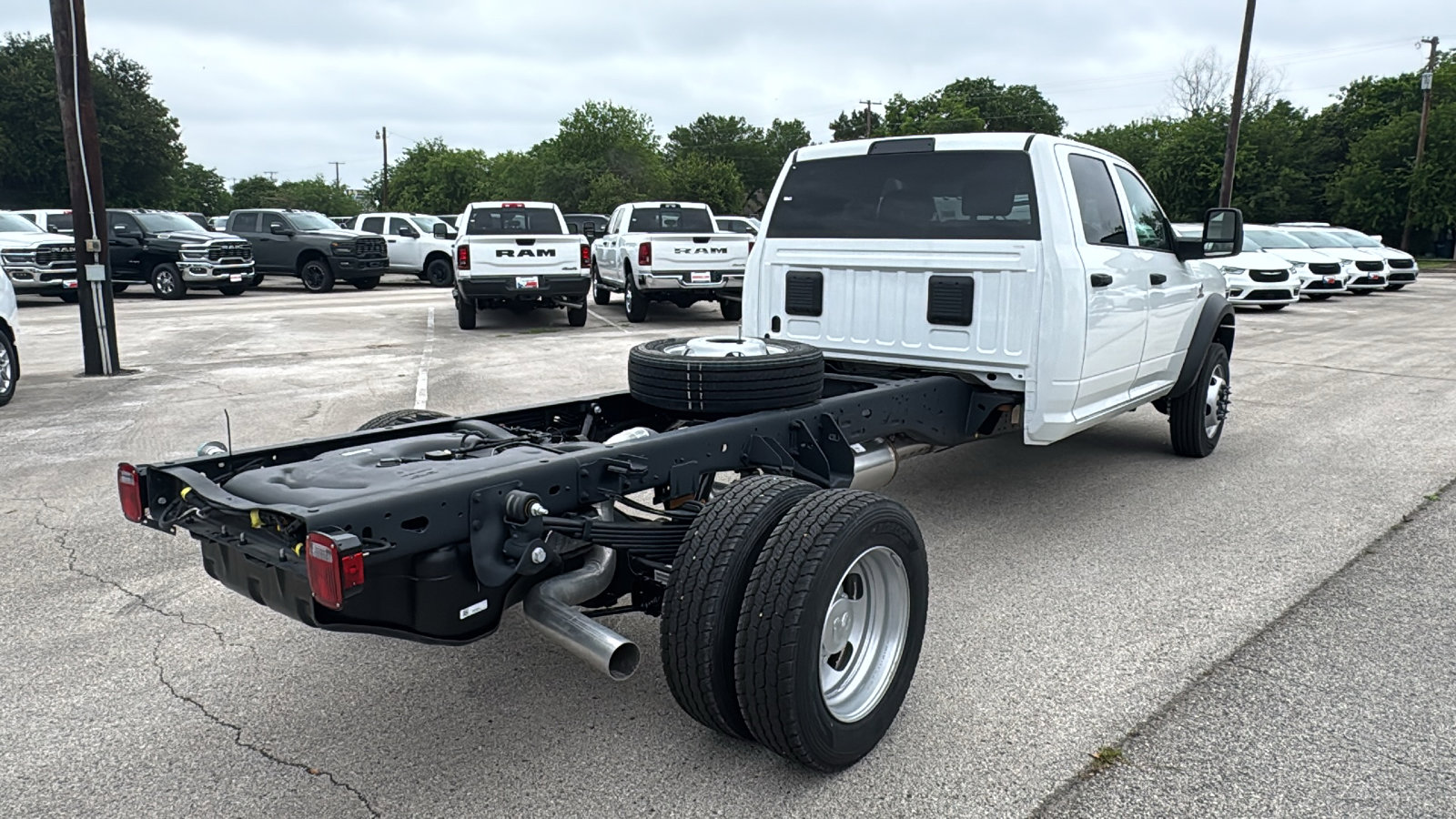 New 2026 RAM 5500 Tradesman w/ Chrome Appearance Group AWD/4WD image 5