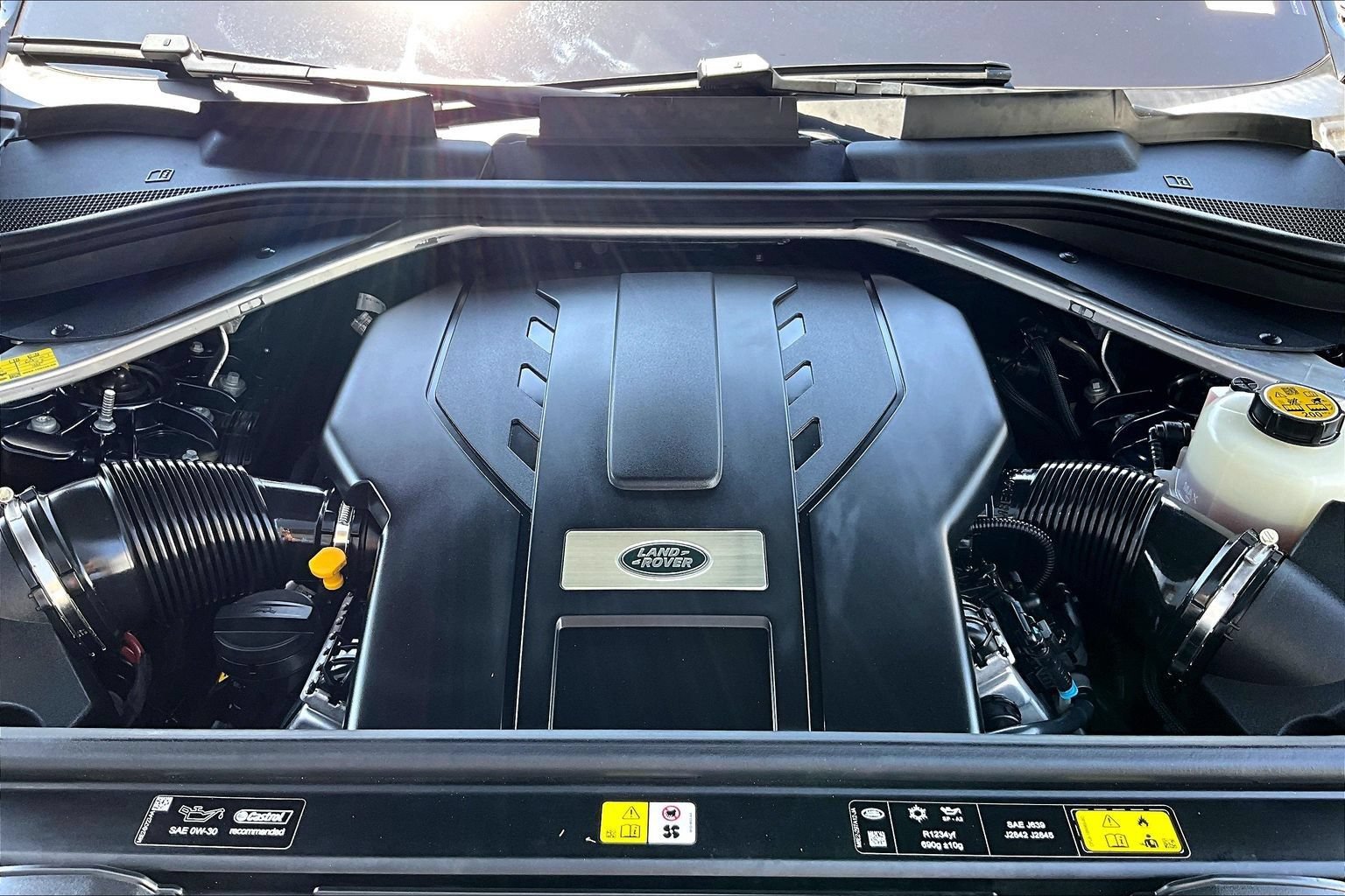 Certified 2023 Land Rover Range Rover SE AWD/4WD image 9