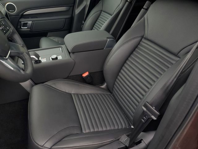 New 2026 Land Rover Discovery Limited Edition AWD/4WD image 20