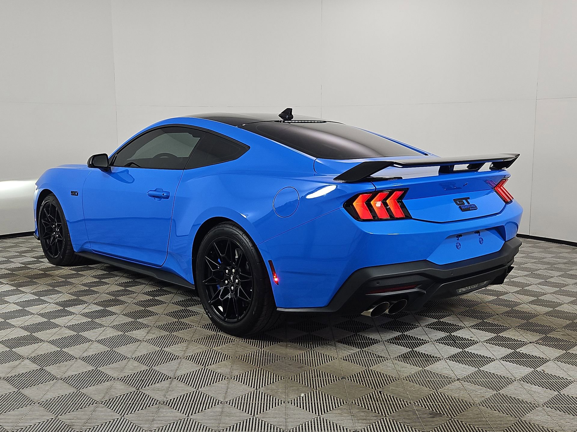 Used 2024 Ford Mustang GT Premium w/ GT Performance Package RWD image 5