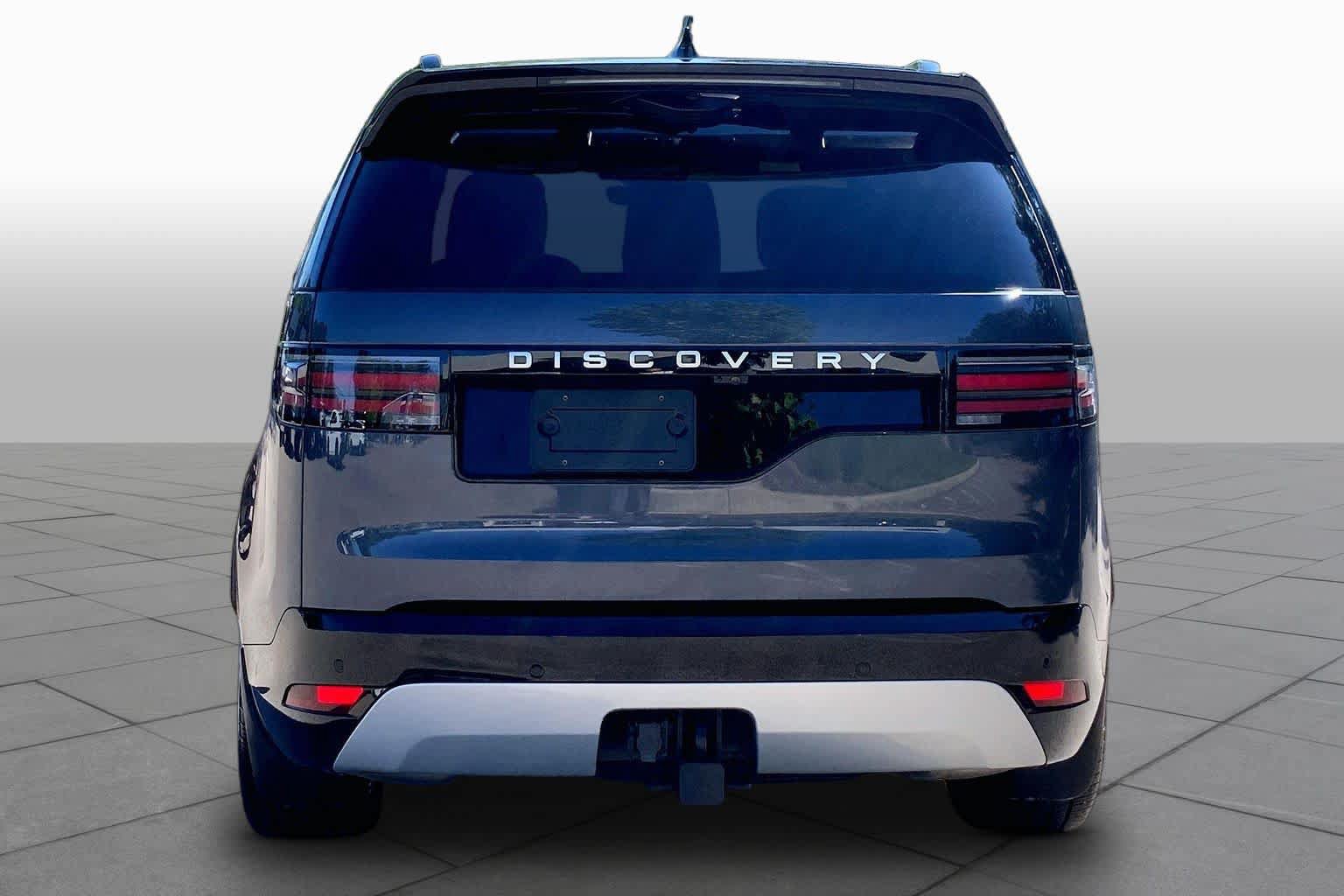 Used 2026 Land Rover Discovery Limited Edition AWD/4WD image 5