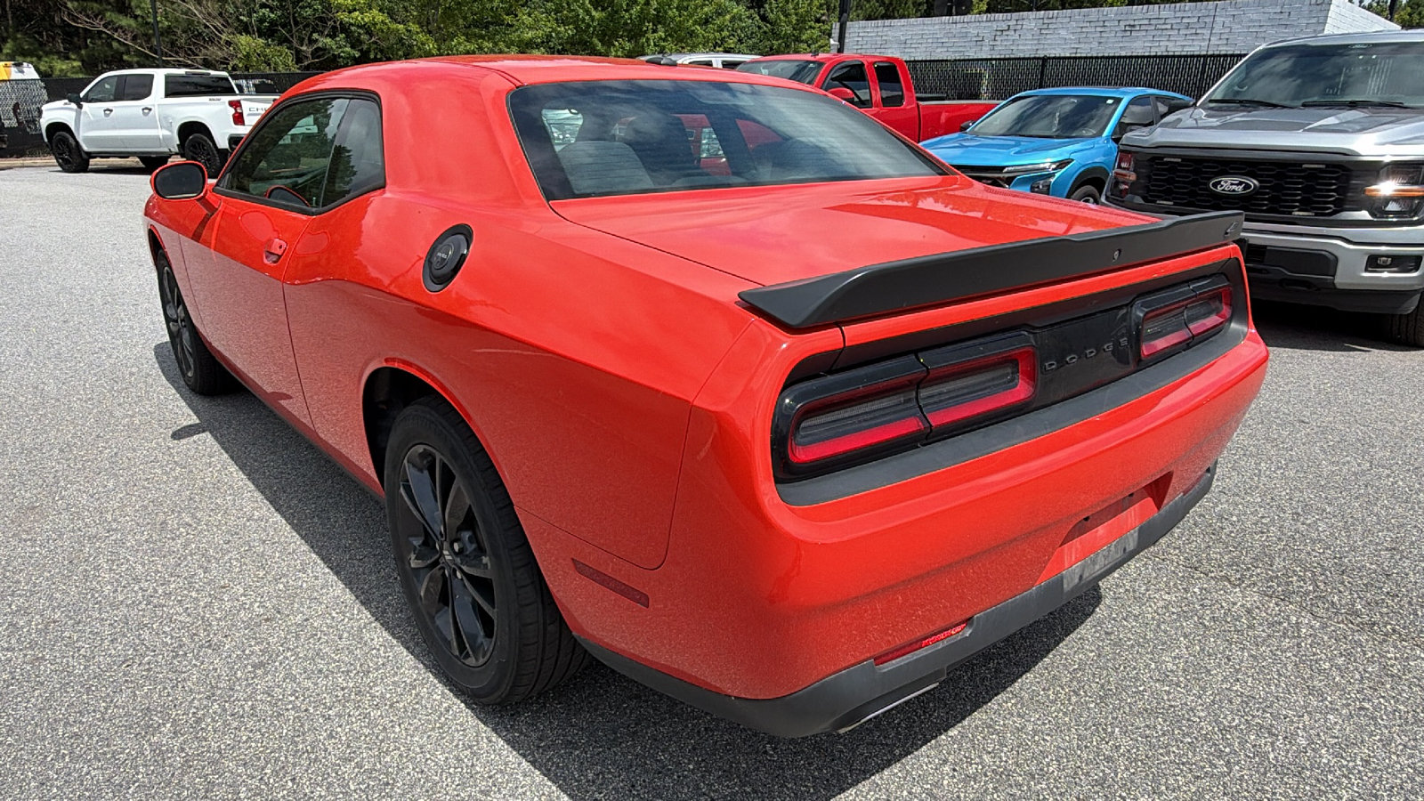 Used 2020 Dodge Challenger SXT w/ Blacktop Package AWD/4WD image 10
