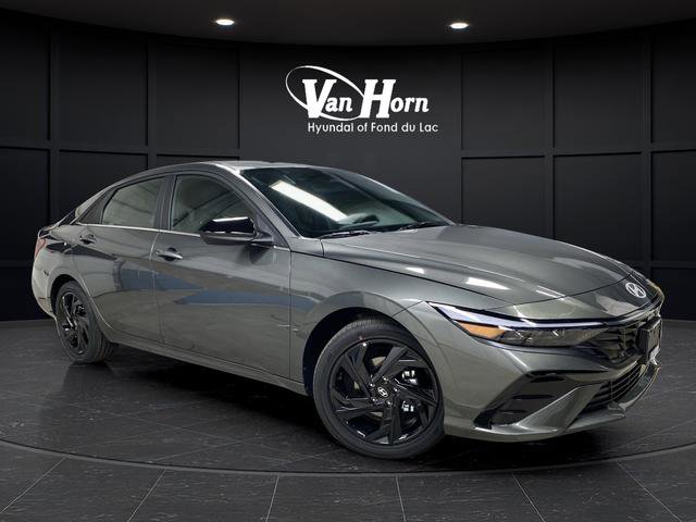 New 2026 Hyundai Elantra SEL Sport image 2