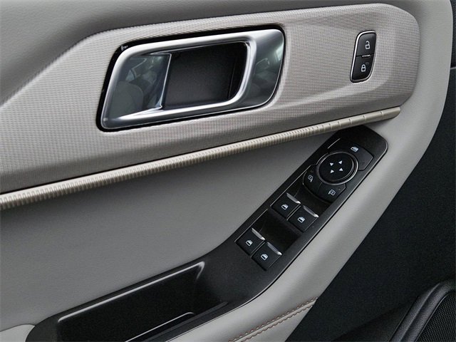 New 2026 Ford Explorer Active image 24