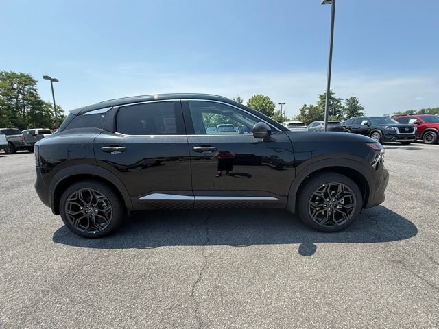 New 2025 Nissan Kicks SR w/ SR Premium Package image 4