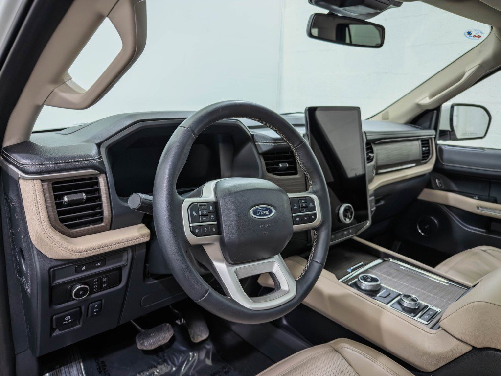 Used 2024 Ford Expedition Max Limited AWD/4WD image 15
