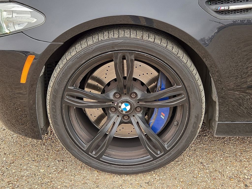 Used 2015 BMW M5 image 10