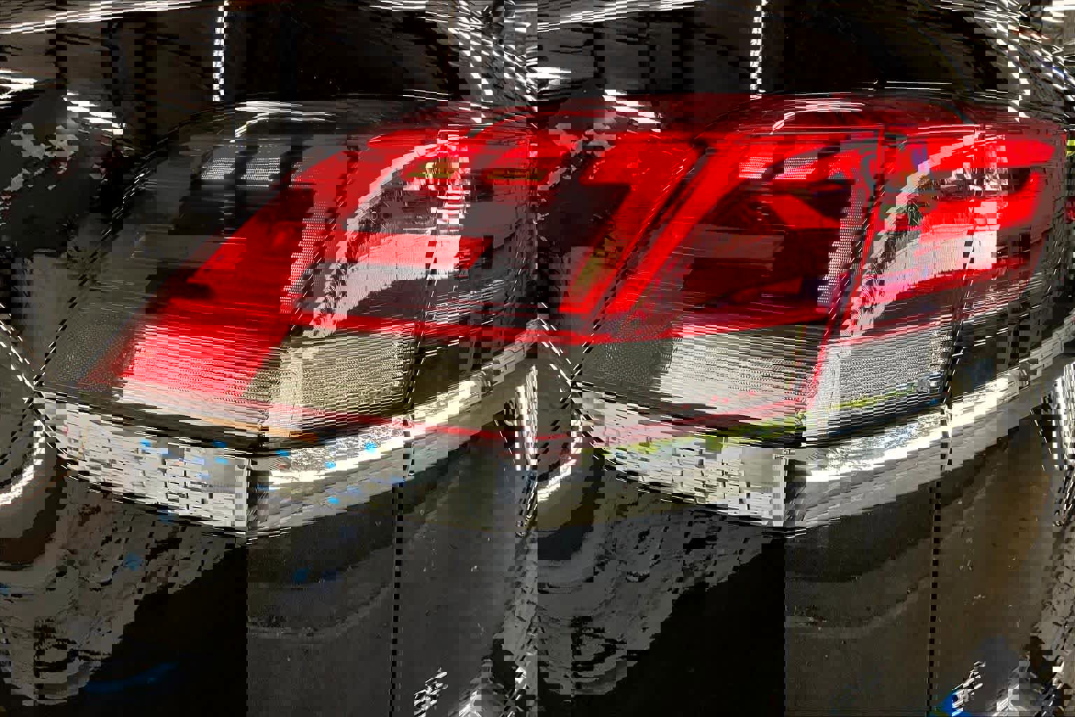 Used 2023 Volkswagen Atlas Cross Sport SE image 31