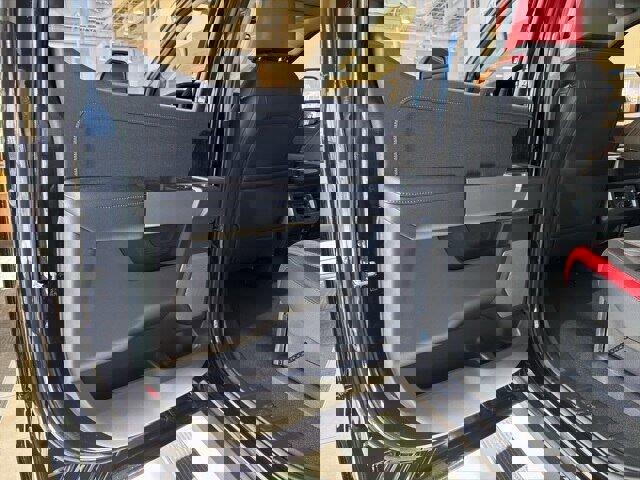 New 2024 Ford F250 Lariat w/ Lariat Ultimate Package image 25