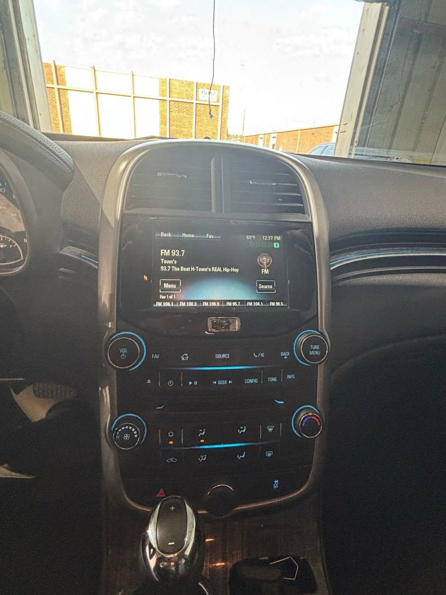 Used 2016 Chevrolet Malibu LT w/ Power Convenience Package FWD image 13