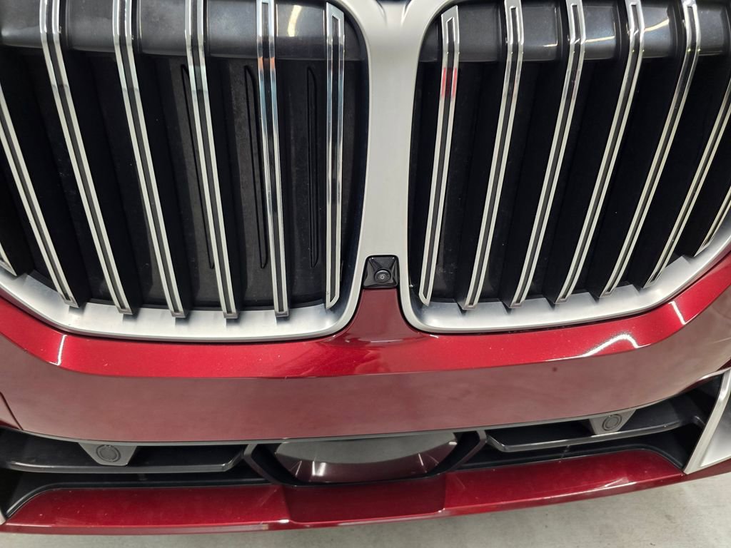 Used 2025 BMW X7 xDrive40i image 9