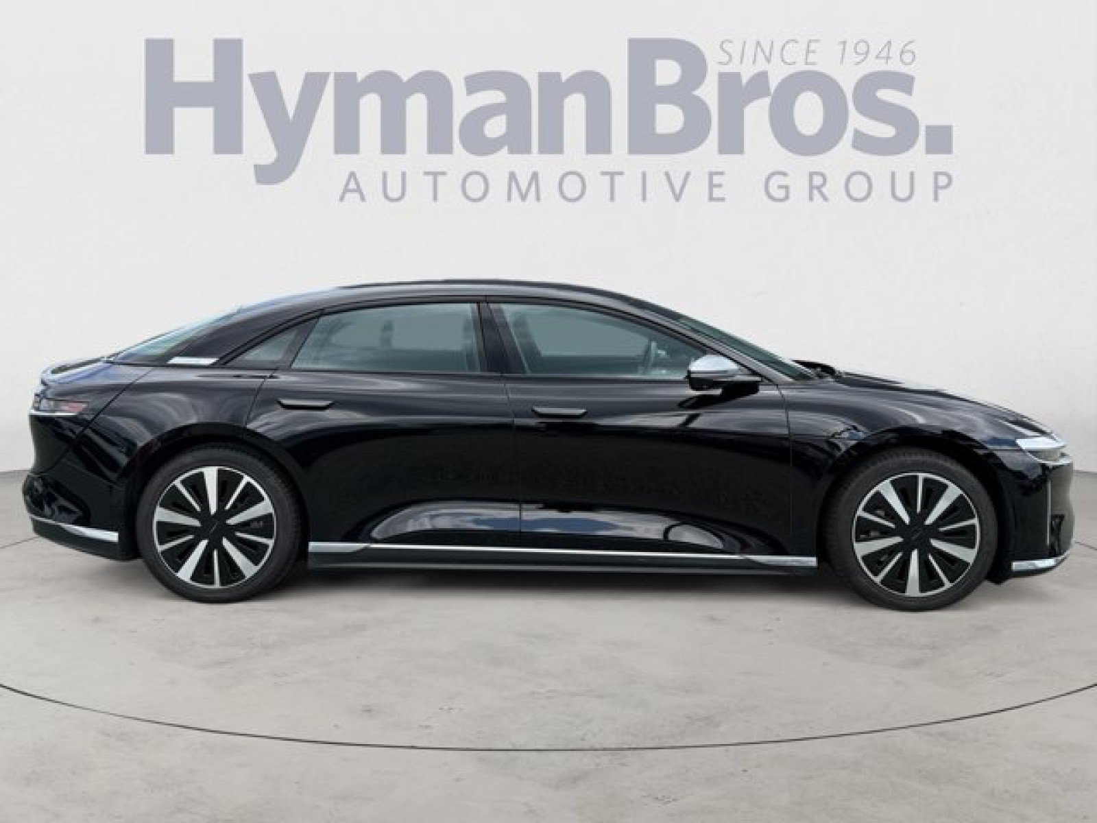 Used 2025 Lucid Air Grand Touring AWD/4WD image 2