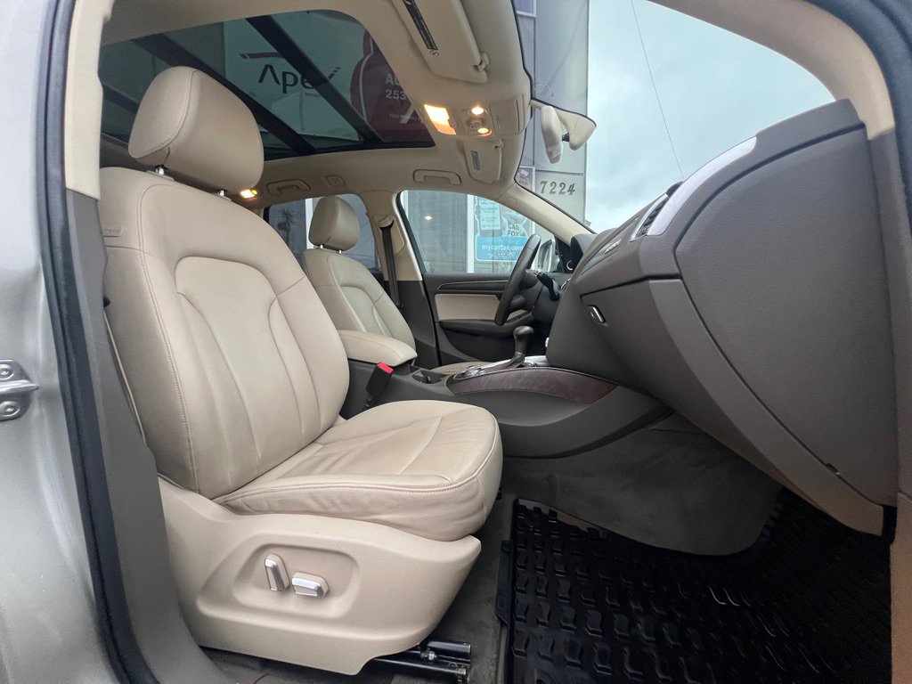 Used 2016 Audi Q5 2.0T Premium Plus AWD/4WD image 22