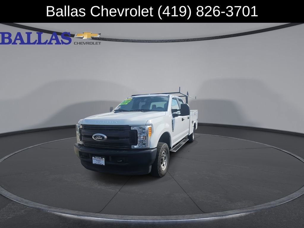 Used 2017 Ford F350 XL AWD/4WD image 3