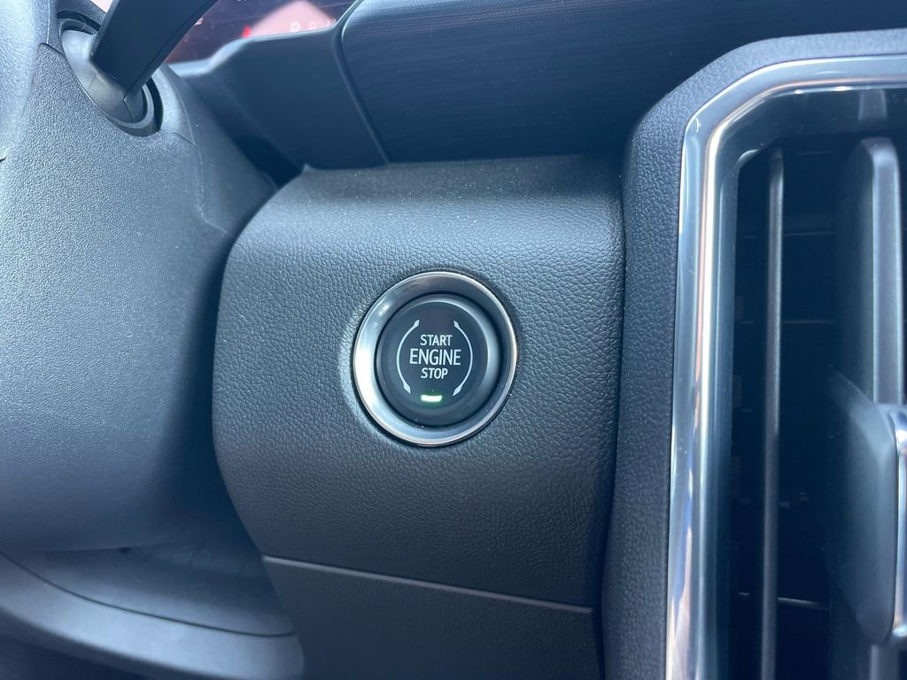 Used 2025 GMC Acadia Elevation FWD image 22